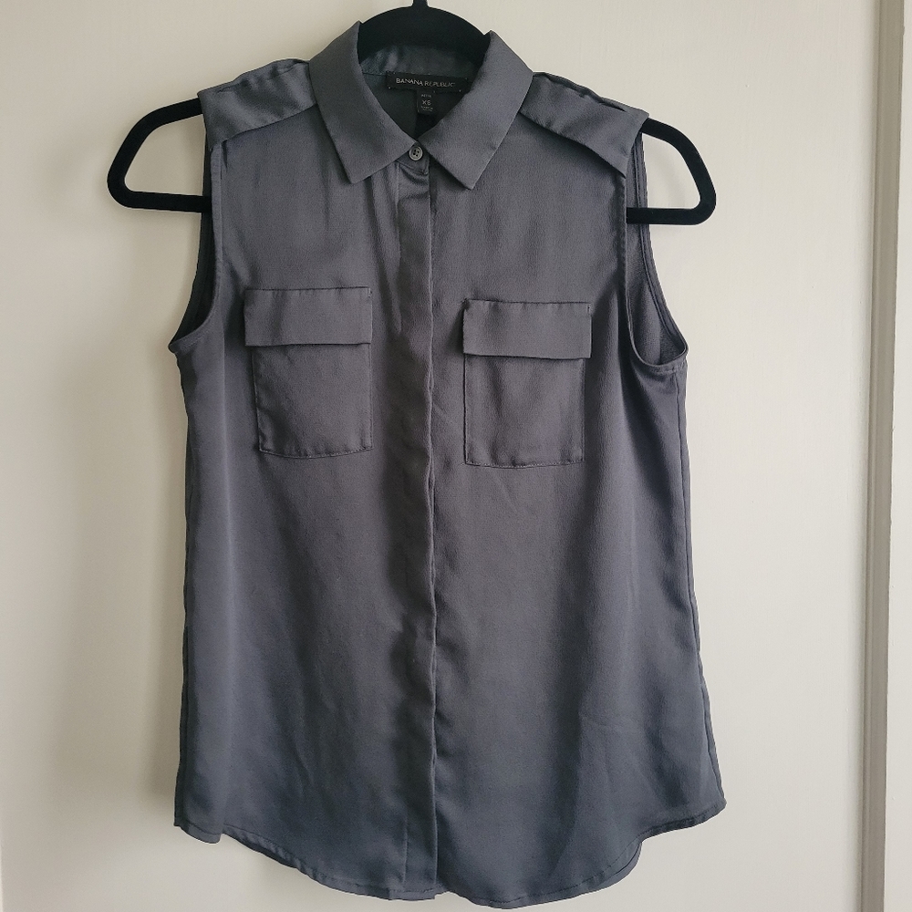 Banana Republic XSP Gray Button Down Tank Top